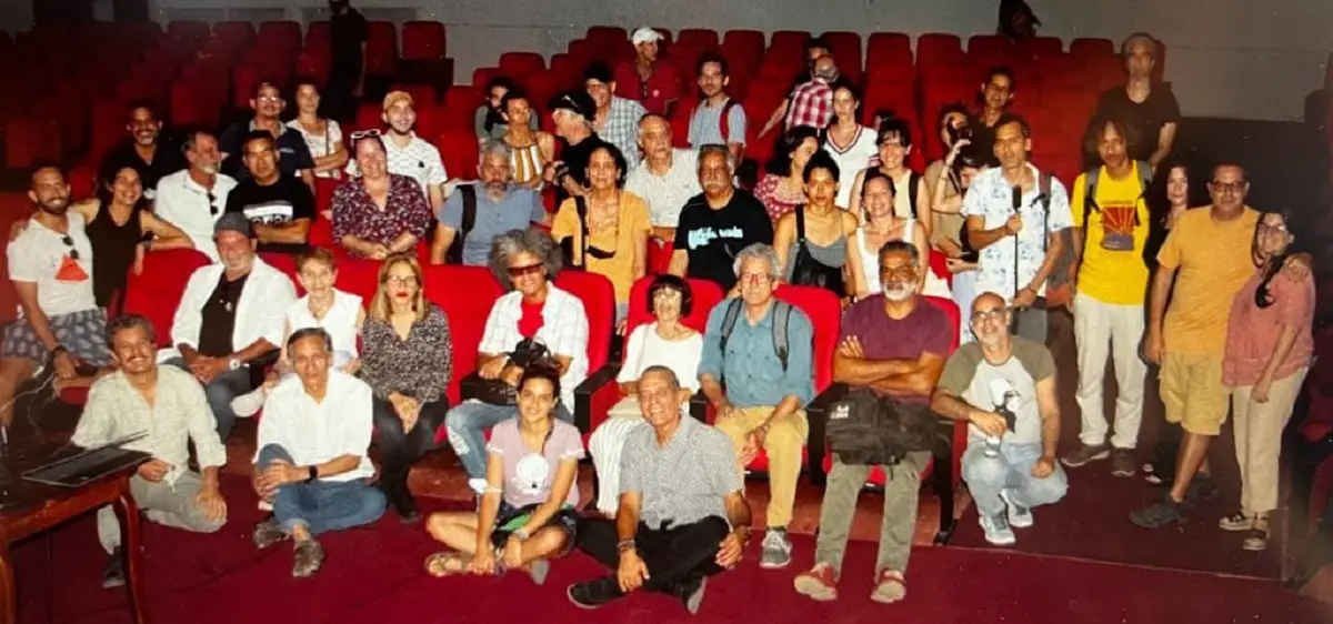 Un grupo de cineastas cubanos dio un paso al frente y se unió para expresarse en contra de la censura y la violación de los derechos de autor que ha venido institucionalizando la dictadura castrista en la isla.