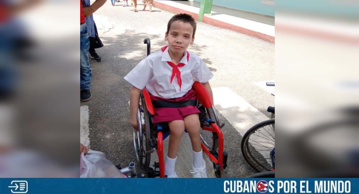 Madre cubana denuncia falta de atención a su hijo discapacitado por parte del régimen