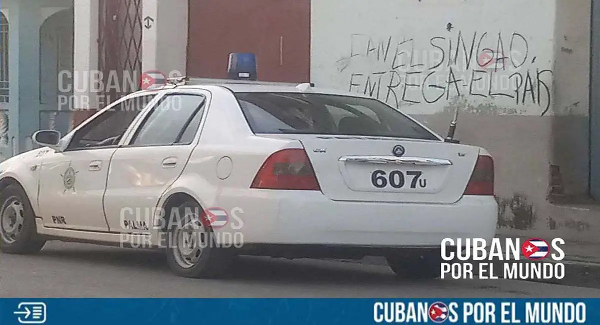 Pintan cartel de repudio contra el puesto a dedo, Díaz-Canel, en Santiago de Cuba