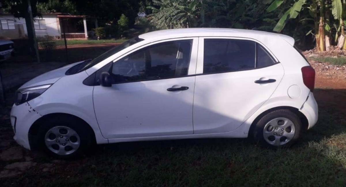 100 mil pesos de recompensa, a quien ayude a recuperar auto robado en Matanzas