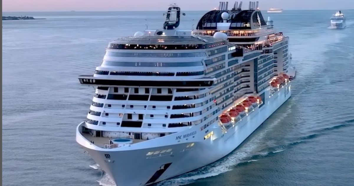 Cubanos que trabajaron en cruceros denuncian cómo fueron explotados por el gobierno cubano.