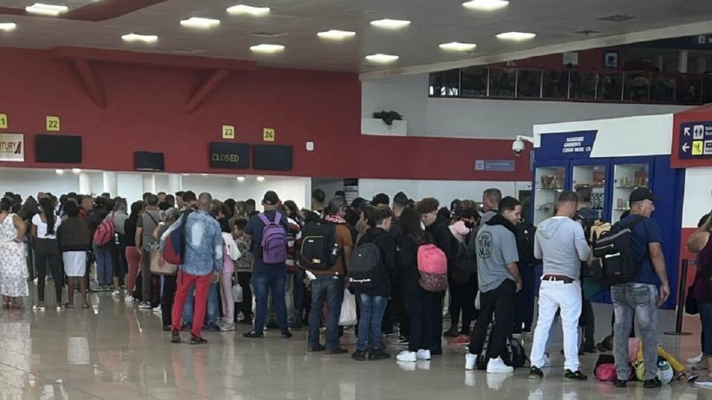 EE.UU. negará visas a operadores de vuelos chárter