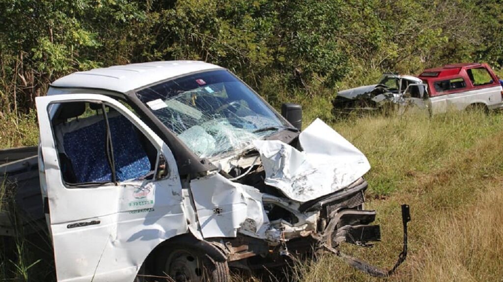 Asciende a seis la cifra de fallecidos en accidente masivo en Limonar