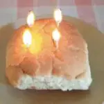 Con un pan de la bodega, así tuvo que celebrar un cubano su cumpleaños