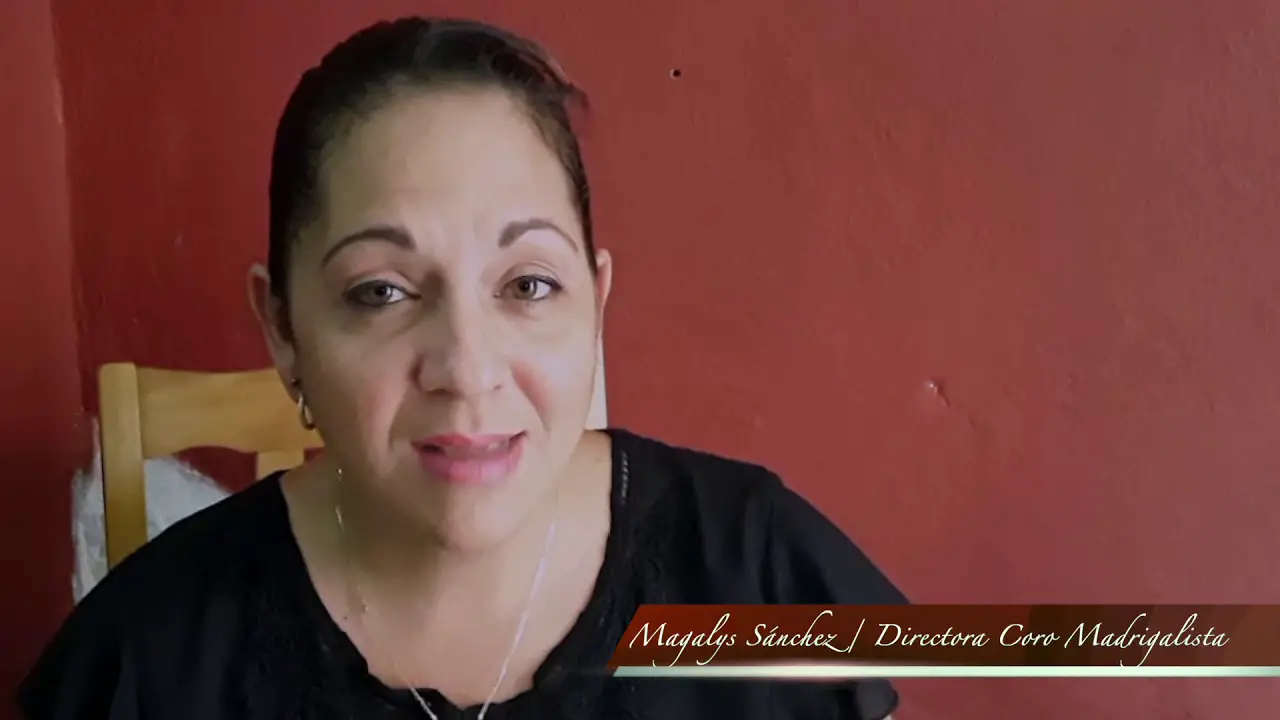 Magaly Sánchez Malleuve, directora del Coro Madrigalista de Santiago de Cuba, sigue el ejemplo tomado por diez de los integrantes de su coro, dos años antes.