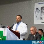 Una buena noticia para los cientos de miles de médicos cubanos que viven en Estados Unidos y que desean validar su título y ejercer su carrera en el país norteamericano. Esta semana, varios medios locales de Miami, informaron sobre un nuevo programa que ayuda a los doctores a validar sus títulos en EE.UU.