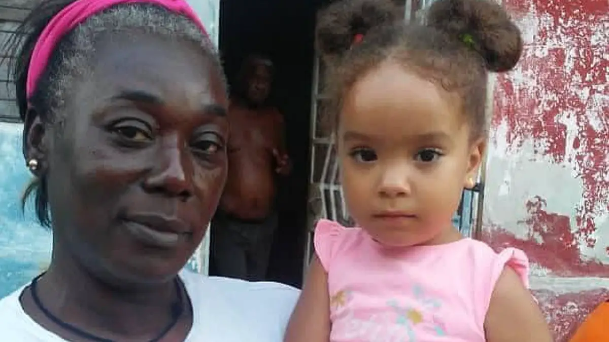 Reportan a niña pequeña como desaparecida en Cerro