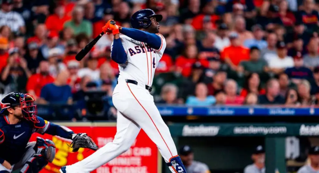 Yordan Álvarez volvió a sacarla de jonrón, pero los Astros no levantan cabeza