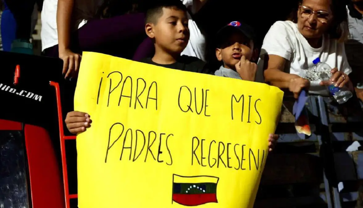 La conmovedora foto de un niño venezolano que anhela el triunfo de María Corina Machado