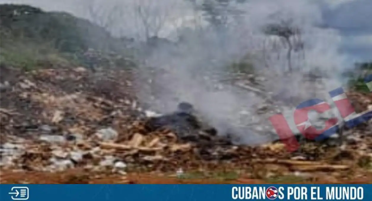 Quemar basura se ha convertido en una alternativa para algunos cubanos ante la deficiencia que existe en la recogida de desechos sólidos a lo largo y ancho de la isa comunista, en donde los servicios públicos son cada día más deficientes.