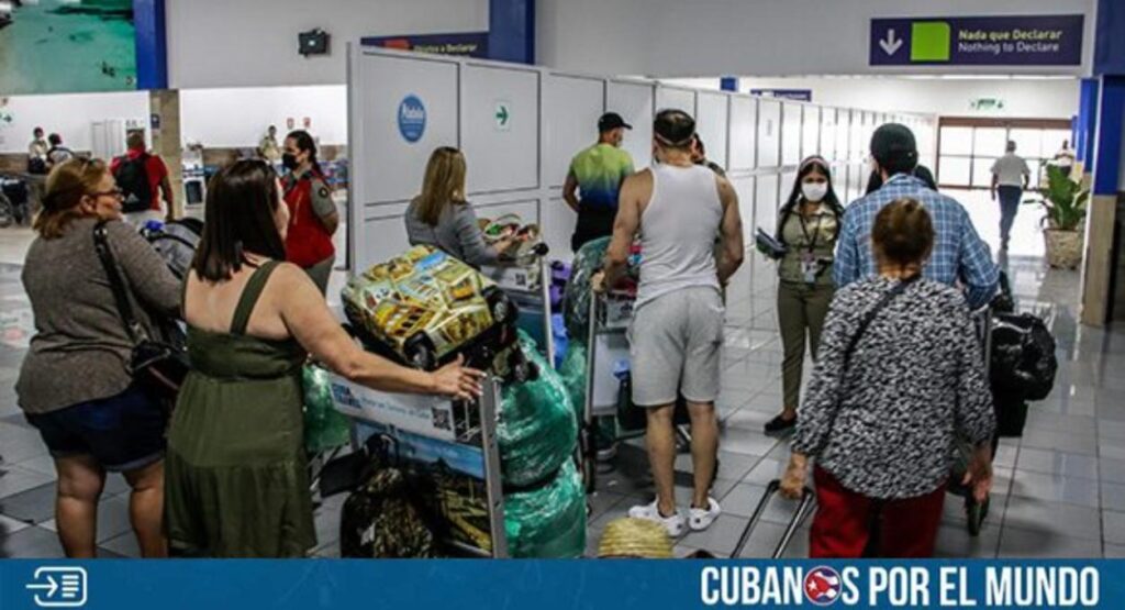 El régimen de Cuba anunció esta semana que fue prorrogado el beneficio arancelario a las importaciones de medicamento e insumos médicos, aseso y alimentos por los pasajeros que llegan a la isla y a través de envíos con compañías aliadas de la dictadura.