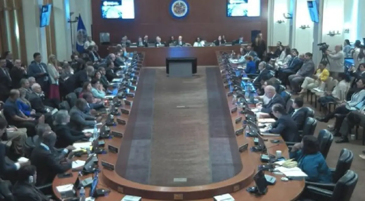Con abstención de Brasil, Colombia y la ausencia de México, la OEA rechaza la resolución que pedía al CNE publicar las actas electorales