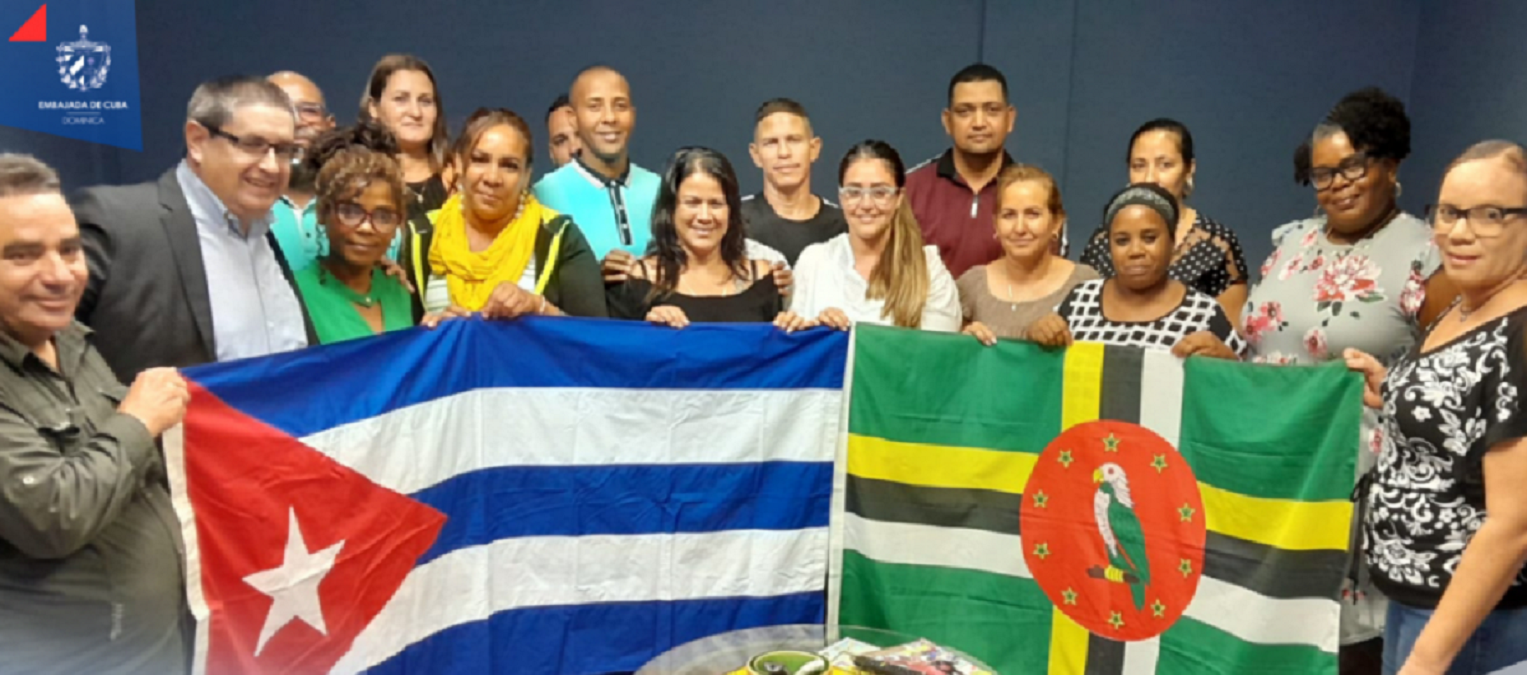 Cuba sigue "exportaesclavizando" médicos
