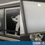 Después de la polémica desatada por la colocación de un afiche de la artista castrista Omara Portuondo en el Aeropuerto Internacional de Miami, la imagen fue retirada en las últimas horas.
