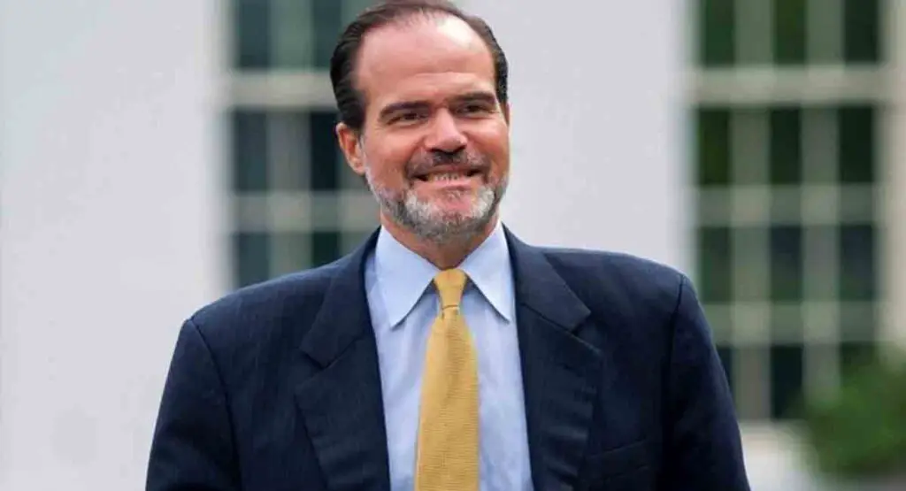 Donald Trump designa al cubanoamericano Mauricio Claver-Carone, como el encargado del Departamento de Estado para América Latina