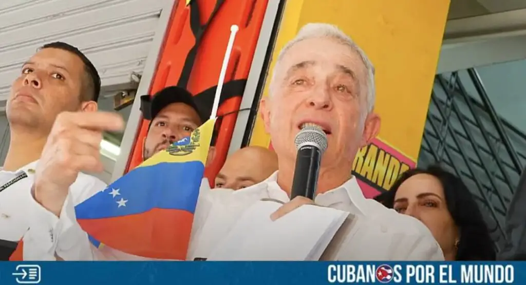 Álvaro Uribe Vélez, expresidente de Colombia, pidió este sábado una intervención internacional en Venezuela para lograr la salida de la dictadura.