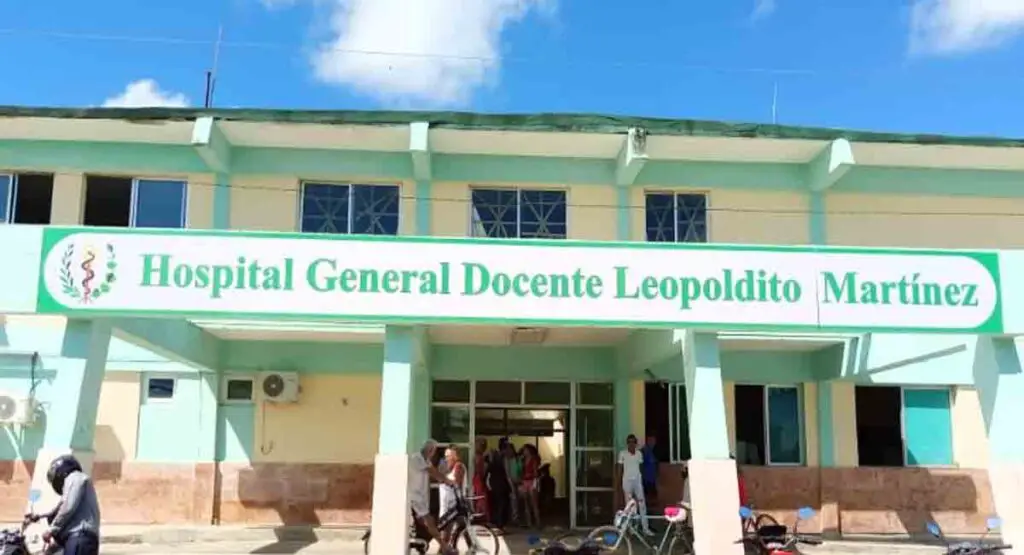 Ancianos cubanos pierden la vida por falta de equipos en hospital de Mayabeque