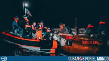 La Guardia Costera de Estados Unidos repatrió el martes a 16 balseros cubanos después de que fueron interceptados aproximadamente a 15 millas al suroeste de Gun Cay, en las Bahamas.