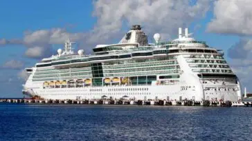 Decenas de pasajeros de crucero de Royal Caribbean sufren vómitos y diarreas durante viaje