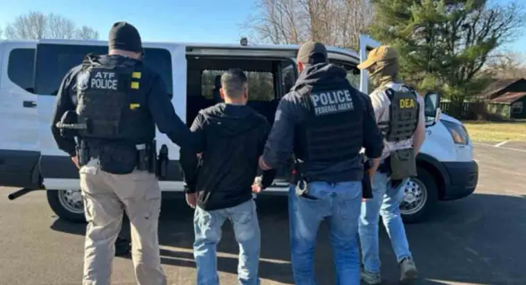 Redada de ICE en Kentucky terminó con varios cubanos detenidos