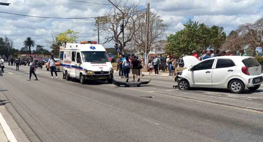 Otra ambulancia involucrada en un accidente de tránsito, esta vez en Matanzas