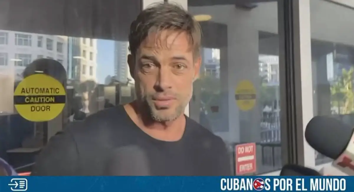 El actor cubano William Levy ofreció unas cortas declaraciones a su salida de la cárcel en el condado de Broward, después de ser arrestado por un incidente en Weston.