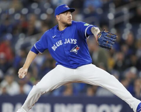 Yariel Rodríguez brilla como relevista en MLB: Domina en mayo con un slider letal