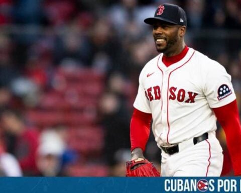 El lanzador cubano Aroldis Chapman llegó este domingo a 341 salvamentos en su carrera en las Grandes Ligas.