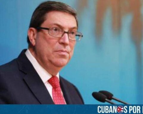 El canciller de la dictadura castrista, Bruno Rodríguez Parrilla, no perdió la oportunidad de armar una de sus acostumbradas pataletas tras conocer que Estados Unidos incluyó de nuevo a Cuba en la lista de países que no cooperan plenamente en la lucha contra el terrorismo.
