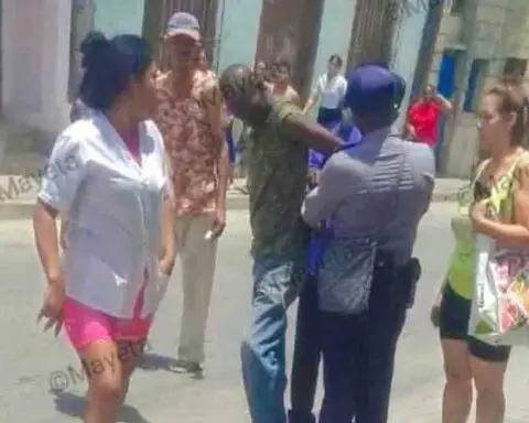 Comunidad captura a un arrebatador en Santiago de Cuba