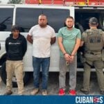 Un ciudadano cubano, de 37 años, fue arrestado en Texas tras un operativo masivo llevado a cabo por las autoridades, en el que un total de 275 migrantes indocumentados fueron detenidos.