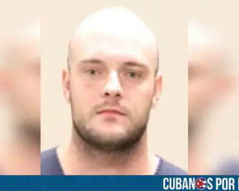 Florida: Instaló un GPS en el auto de su expareja para acosarla