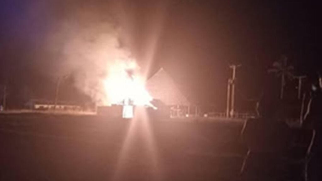 Ciego de Ávila: Reportan incendio en centro recreativo en medio de un apagón