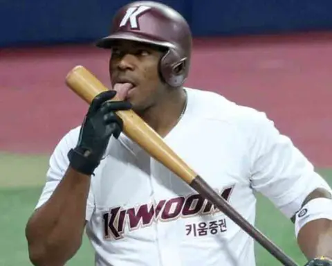 Yasiel Puig, fuera de la pelota coreana por una lesión en el hombro