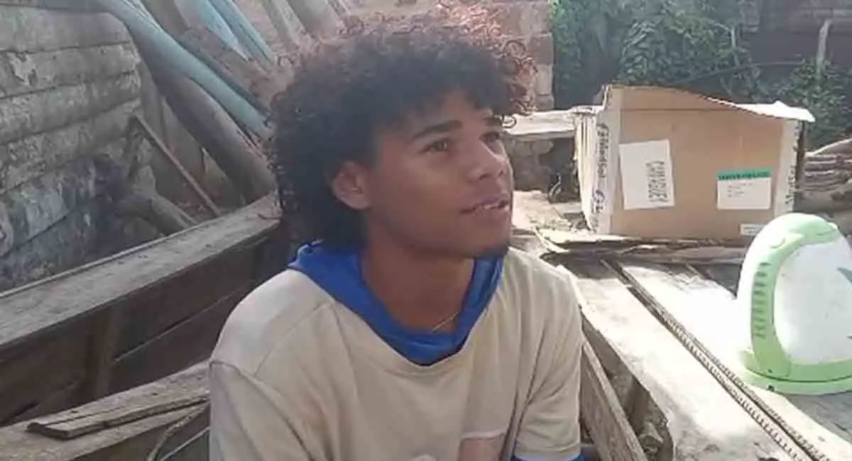 Adolescente en Camagüey intenta sostener a su madre en medio de la pobreza