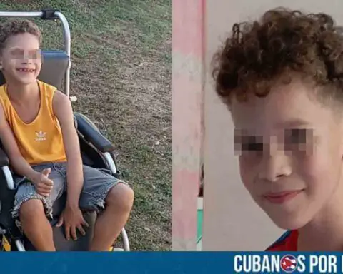 Piden ayuda con una silla correctora para niño cubano enfermo