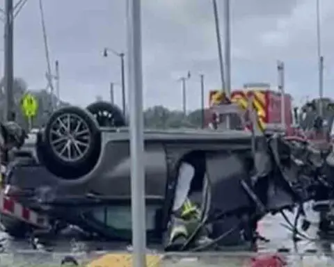 Florida: Brightline choca contra un vehículo y deja un herido de gravedad