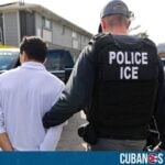Un migrante cubano que estaba bajo custodia del Servicio de Inmigración y Control de Aduanas (ICE) falleció en un hospital de Miami tras presentar un fuerte dolor en el pecho.