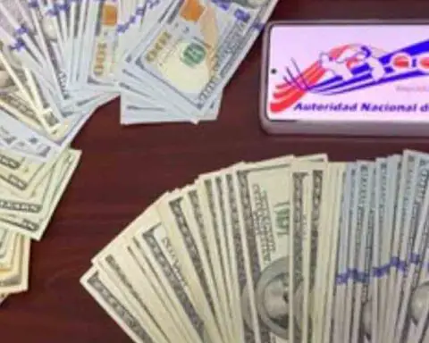 Autoridades de Panamá retienen miles de dólares a una cubana