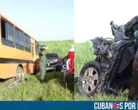 Sancti Spíritus: Accidente entre un carro y un ómnibus escolar deja dos fallecidos