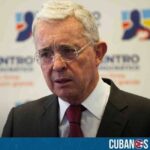 En un hecho sin precedentes en la historia judicial de Colombia, el expresidente Álvaro Uribe Vélez (2002-2010) fue declarado culpable este lunes 28 de julio por los supuestos delitos de soborno en actuación penal y fraude procesal.