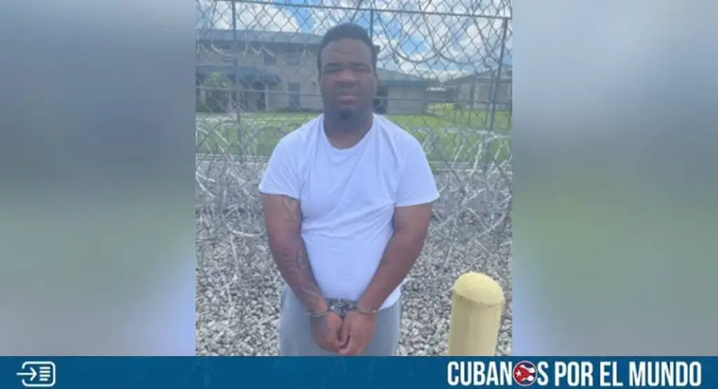 Un ciudadano cubano fue arrestado por agentes del Servicio de Inmigración y Control de Aduanas (ICE) de Nueva Orleans tras demostrarse que había sido condenado a 15 meses de prisión por el delito de tráfico de personas.