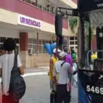 La Habana: Conductor de ómnibus salva la vida de una persona con problemas de salud