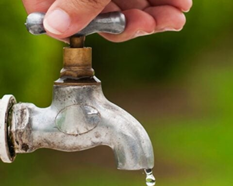 Escasez de agua mantiene a más de 90 mil cubanos sin el vital líquido en Las Tunas