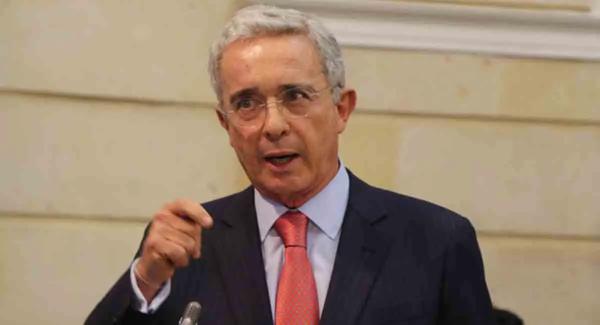 Expresidente de Colombia, Álvaro Uribe, fue condenado a 12 años de prisión domiciliaria