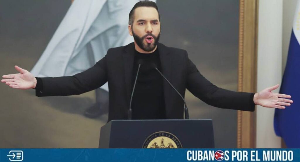 El presidente de El Salvador, Nayib Bukele, salió al paso de las críticas internacionales que tildan de autoritaria la reciente reforma constitucional que permite la reelección presidencial indefinida en ese país.