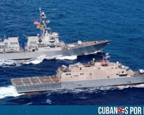 El gobierno de Estados Unidos inició un nuevo capítulo en su lucha contra el narcotráfico con el despliegue de fuerzas aéreas y navales en el sur del Mar Caribe, una operación destinada a contrarrestar la amenaza de los carteles de la droga latinoamericanos, según informaron fuentes del Pentágono a Reuters.