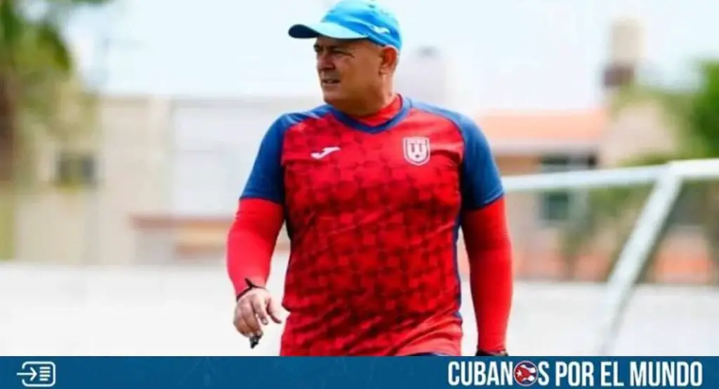 Renuncia entrenador de la selección de fútbol de Cuba
