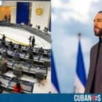 En una sesión marcada por la controversia, la Asamblea Legislativa de El Salvador, dominada por el partido Nuevas Ideas del presidente Nayib Bukele, aprobó una reforma constitucional que permite la reelección presidencial indefinida, extiende el mandato presidencial de cinco a seis años y elimina la segunda vuelta electoral.