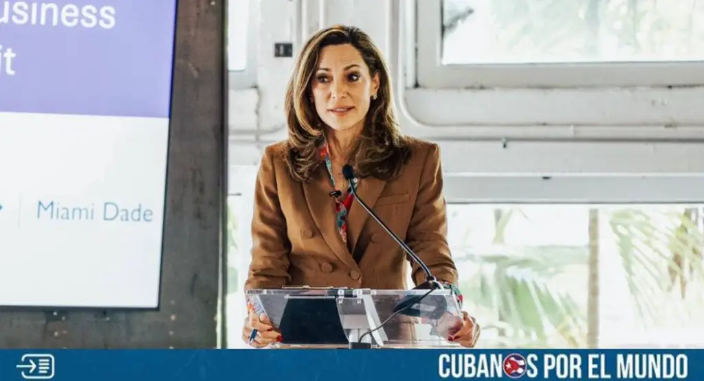 La congresista de origen cubano, María Elvira Salazar, pidió a las autoridades de los departamentos de Estado y del Tesoro que se investigue a las compañías radicadas en el sur de Florida, que a su juicio estarían evadiendo las sanciones de Estados Unidos en contra de la dictadura castrista.
